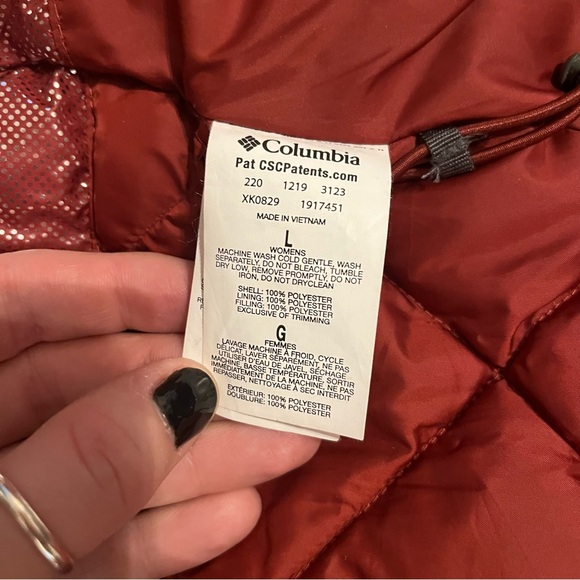 Columbia Women’s Winter Jacket - Picture 7 of 8